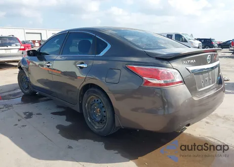 2014 Nissan Altima 2.5 S z USA, uszkodzony, nr VIN 1N4AL3AP4EN382770